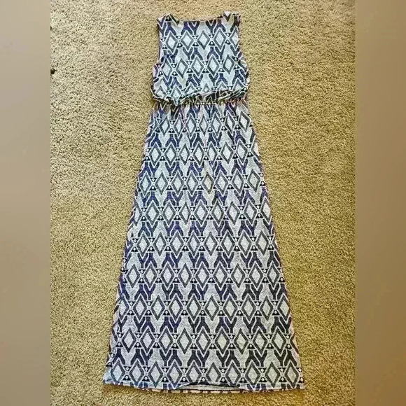 Naif Bohemian Sleeveless Blue & White Maxi Dress w/ Empire Waist, Size Large - Picture 6 of 6